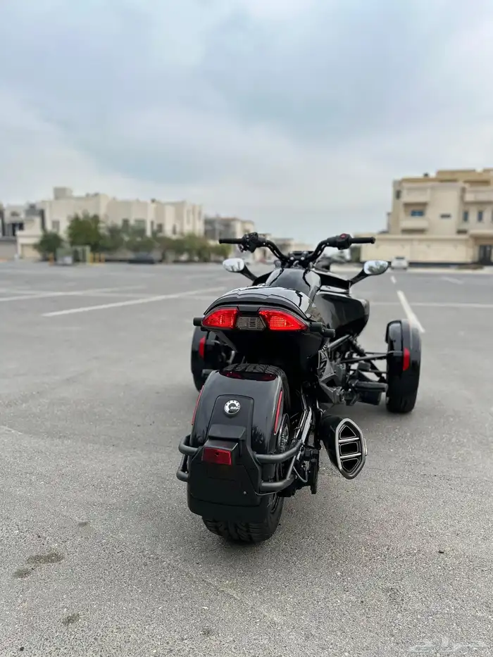 كانام سبايدر F3 2022 15