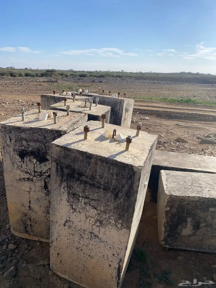 للبيع صبات لتثبيت مواصير إنارات 0