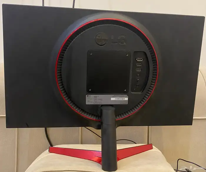 شاشة قيمنق من شركة ال جي LG 4