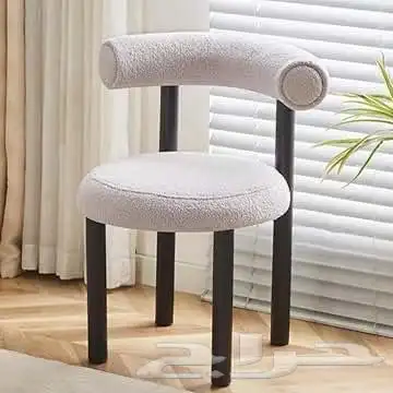 كرسي مفرد بوكلية . 1