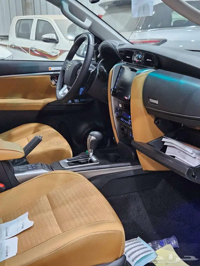 تويوتا فورتشنر VX2 2.8 رادار ديزل 2024 كاش أقساط 11