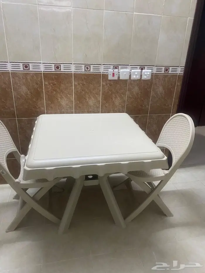 طاولة طعام 0