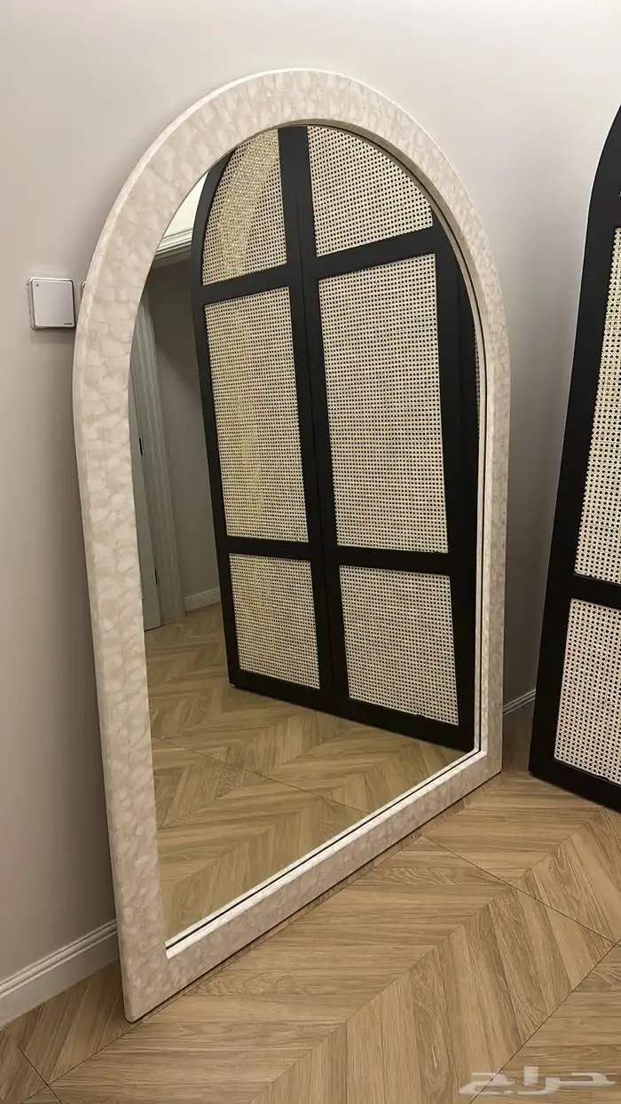 مرايا 0