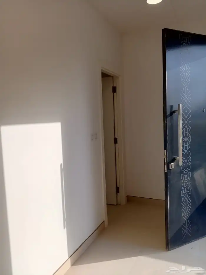 فله جديده للإيجار تاون هاوس بحي خزام قرب المطار 6