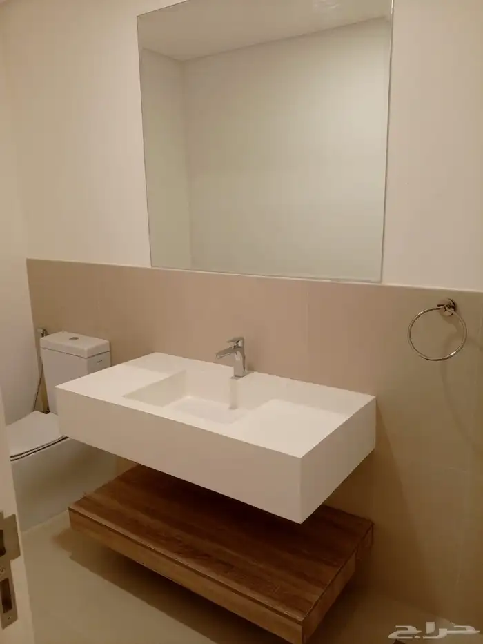 فله جديده للإيجار تاون هاوس بحي خزام قرب المطار 8