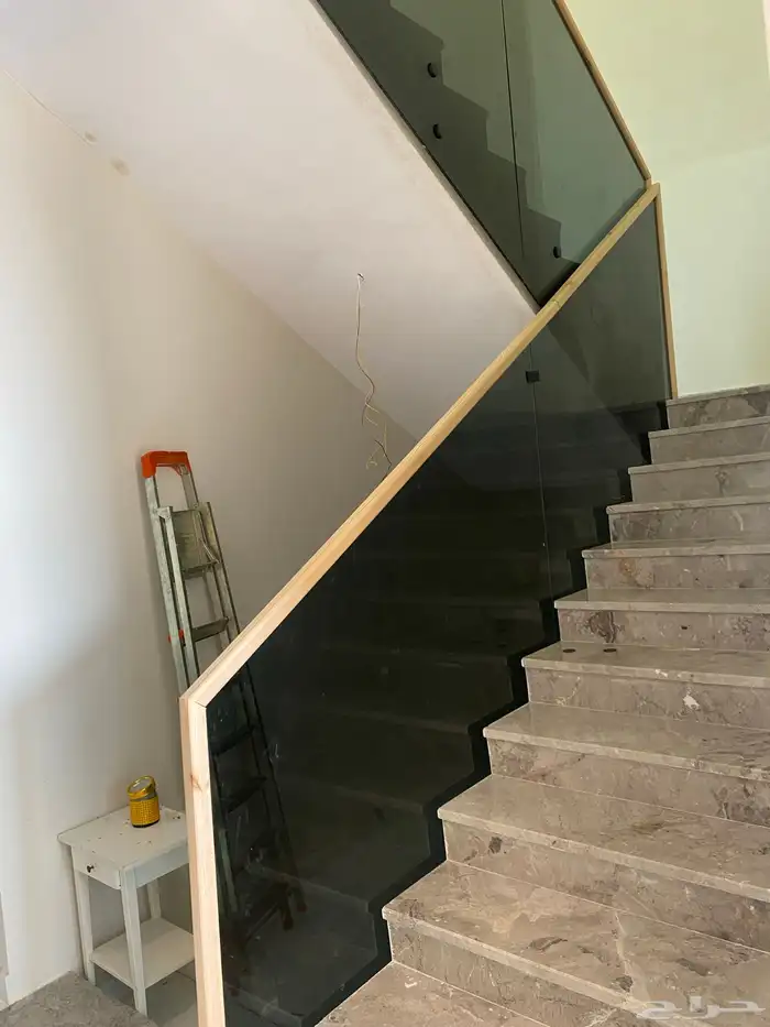 زجاج دربزين وزجاج محلات تجاريه 0