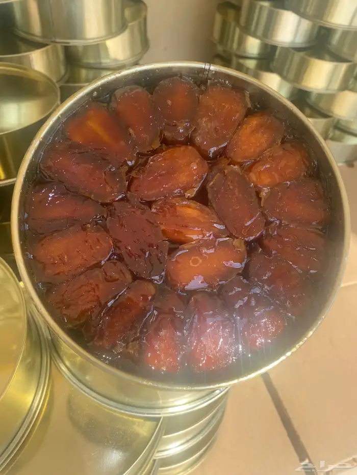 تمر صفري بيشة حشي جديد تنك ذهبي يوجد جميع الاحجام 0