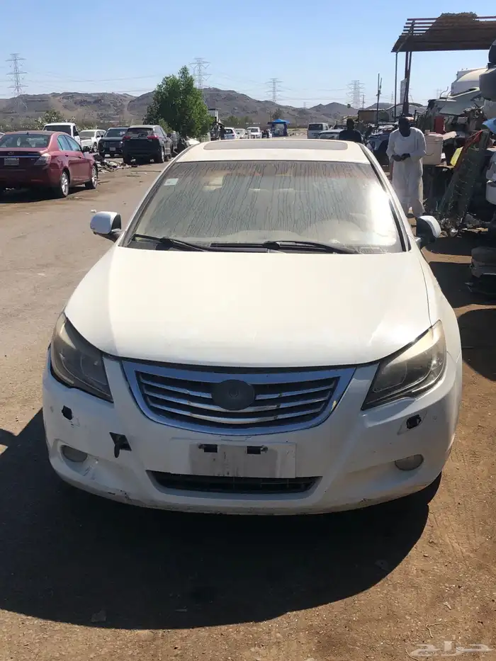 يتوفر لدينا جميع قطع الغيار BYD 1