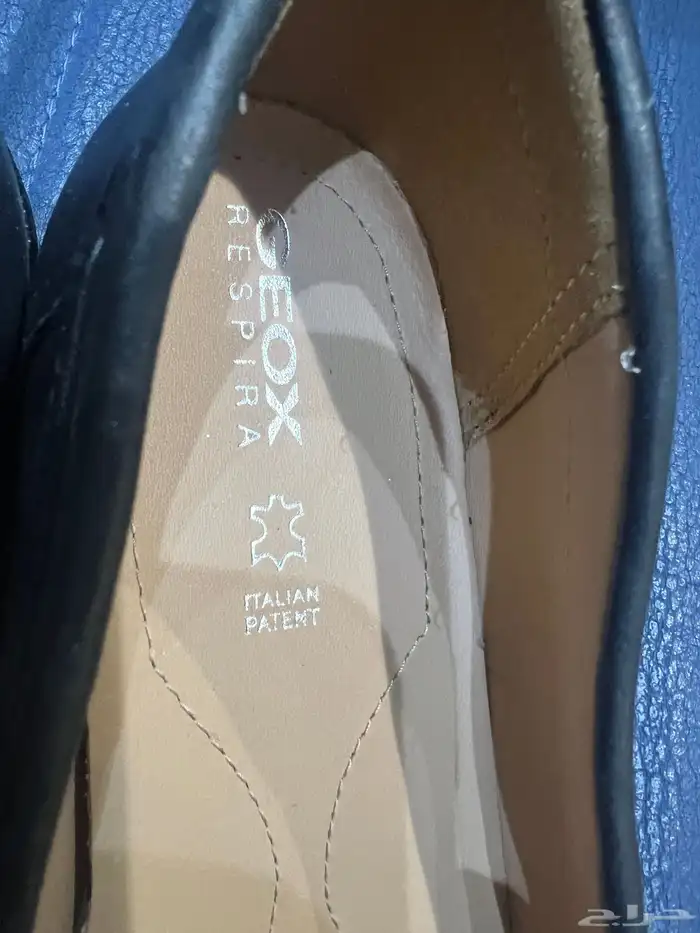 حذاء نسائي ايطالي جيوكس GEOX مقاس 39 3