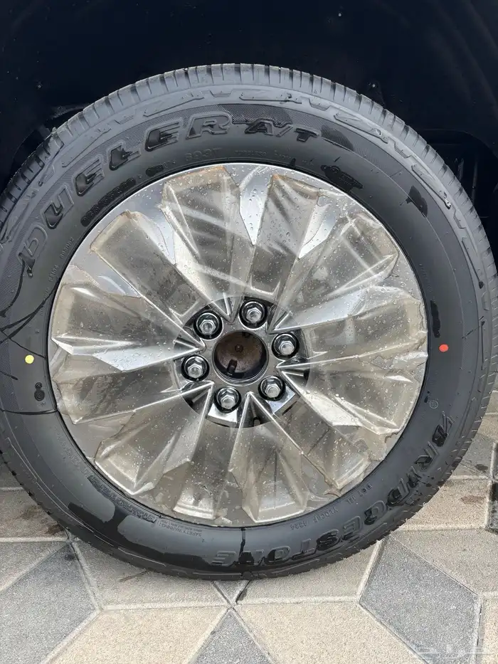 لاند كروزر 2025 GXR 4 3