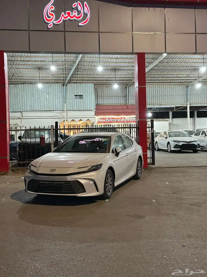 كامري 2025 E بنزين بسعر 111.500 9