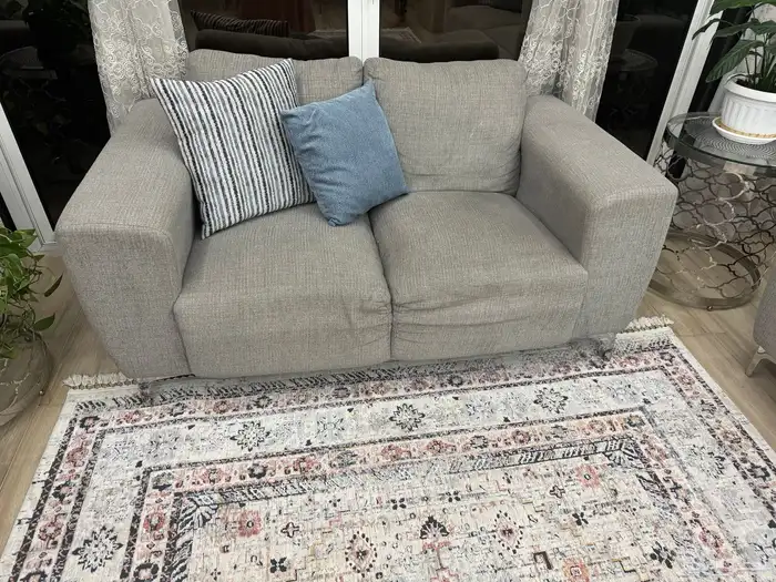 طقم كنب من هوم سنتر 0