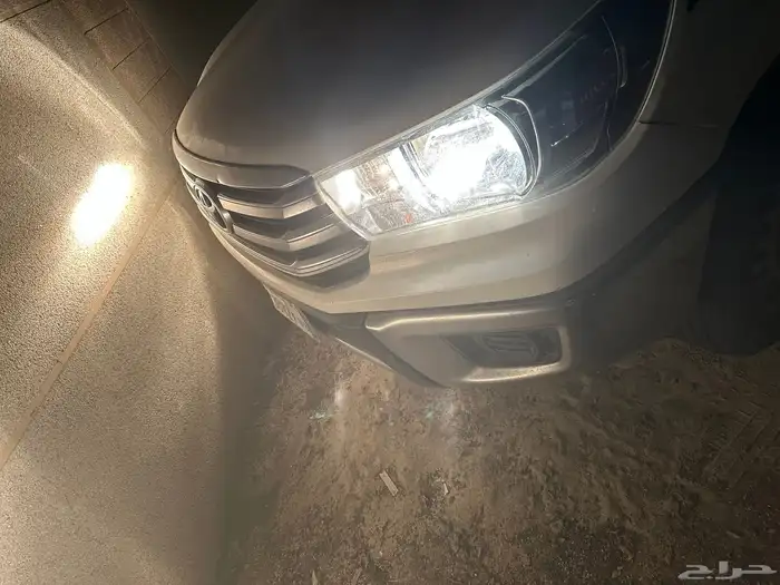 هايلكس 2018 دبل نظيف على الشرط 6