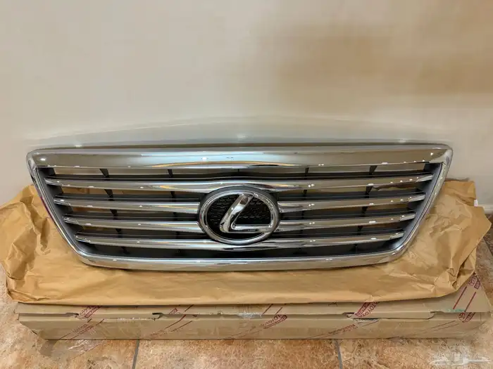 شبك لكزس LX470 2007 بالكرتون 0