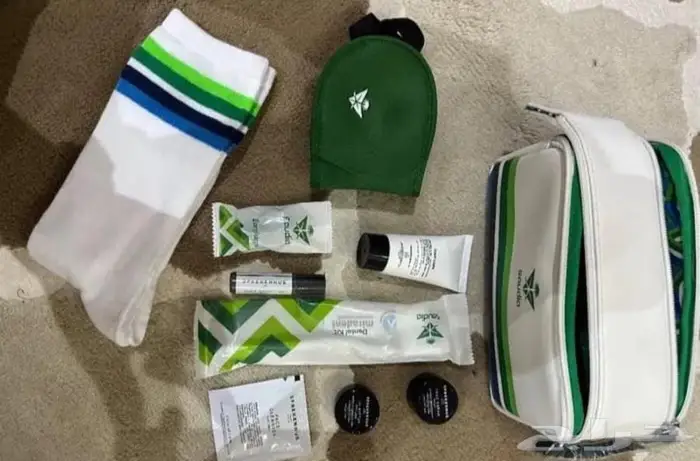 شنطه الخطوط السعوديه رجال الاعمال ومقات بشعار الخطوط 3
