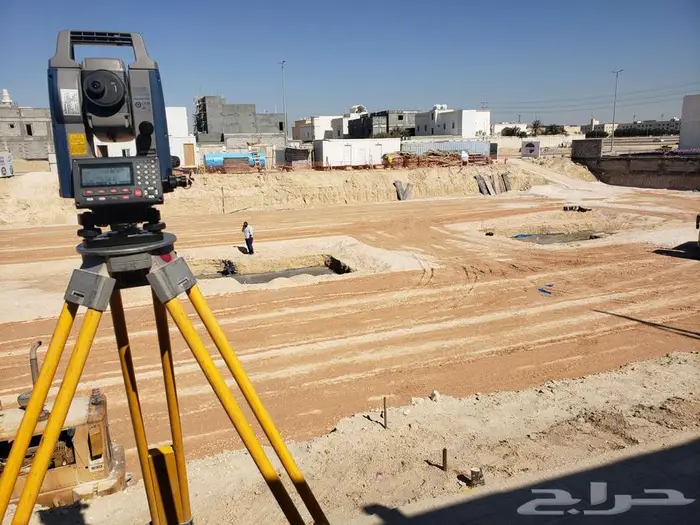 فريق مساحي متكامل بااحدث الاجهزه 2