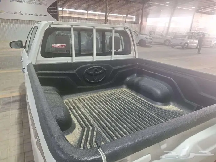 تويوتا هايلوكس ديزل سلق 10