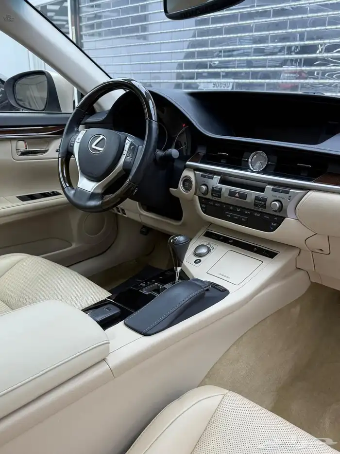 لكزس ES350 2015 و اصدار البطاقة الاماراتية 6