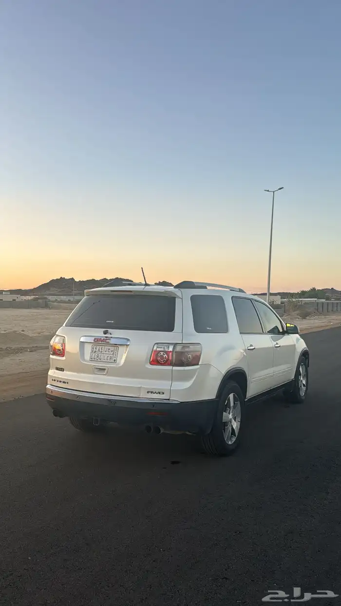 جي ام سي اكاديا 3