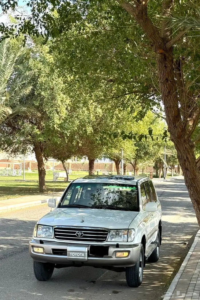 للبيع جيب vxr2002 4