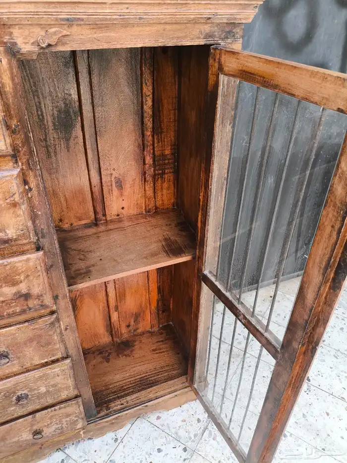 دولاب خشب متحفي مميز جدا 7