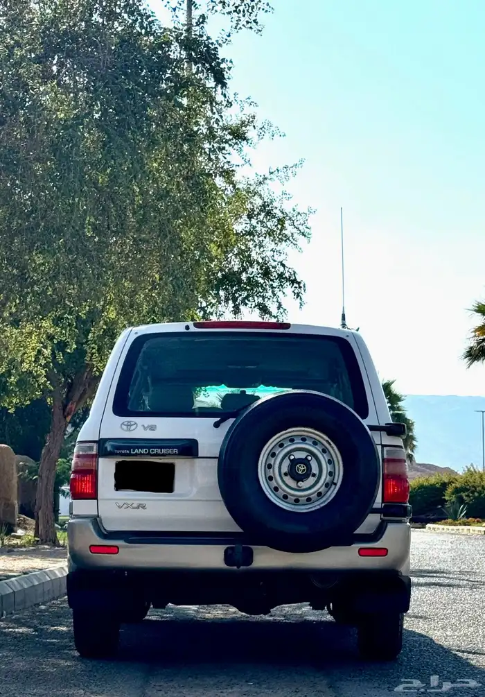 للبيع جيب vxr2002 22