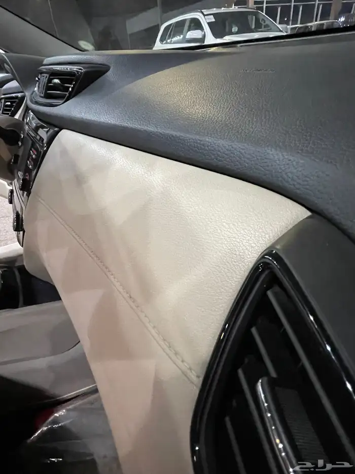 اكس تريل تم البيع 23