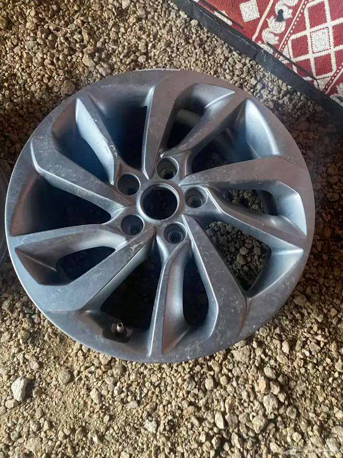 جنوط هونداي توسان اصلي وكاله للبيع 2