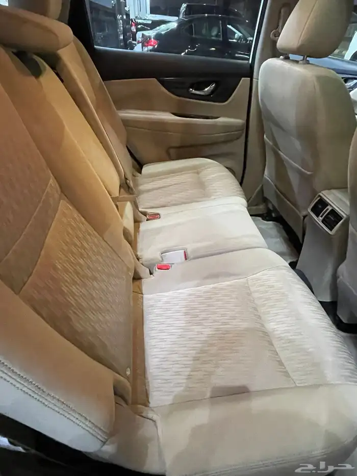 اكس تريل تم البيع 31