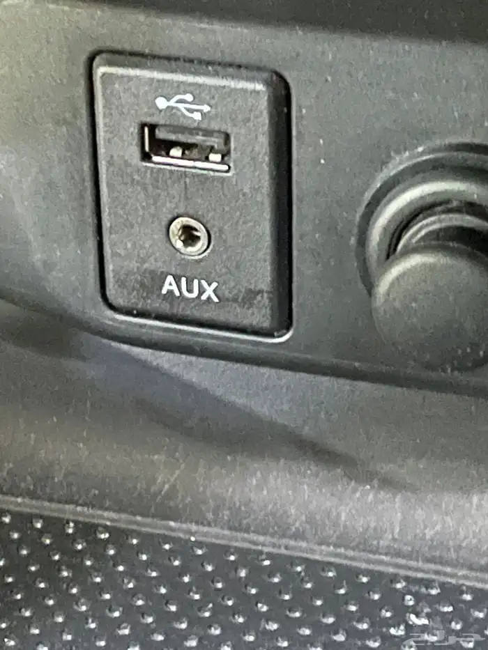 اكس تريل تم البيع 25