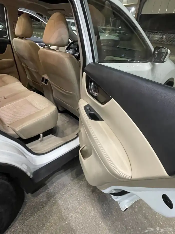 اكس تريل تم البيع 28