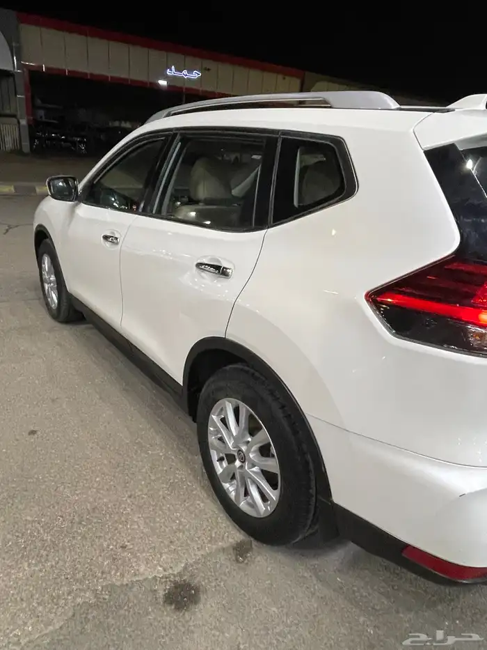 اكس تريل تم البيع 5