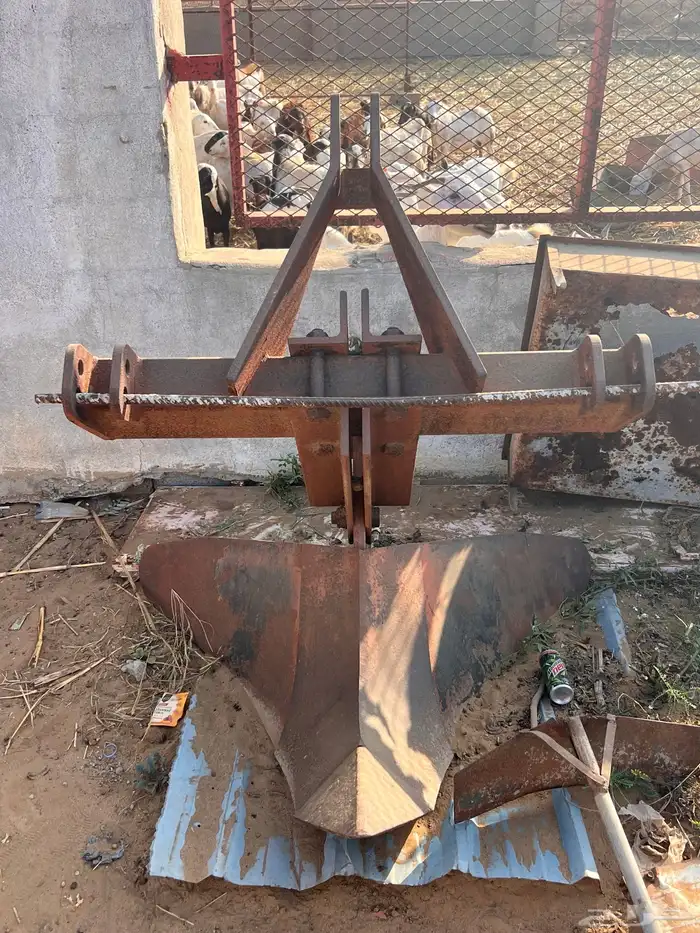 معدات حراثة للبيع 0