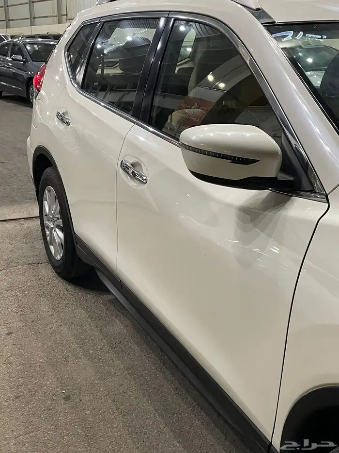 اكس تريل تم البيع 13