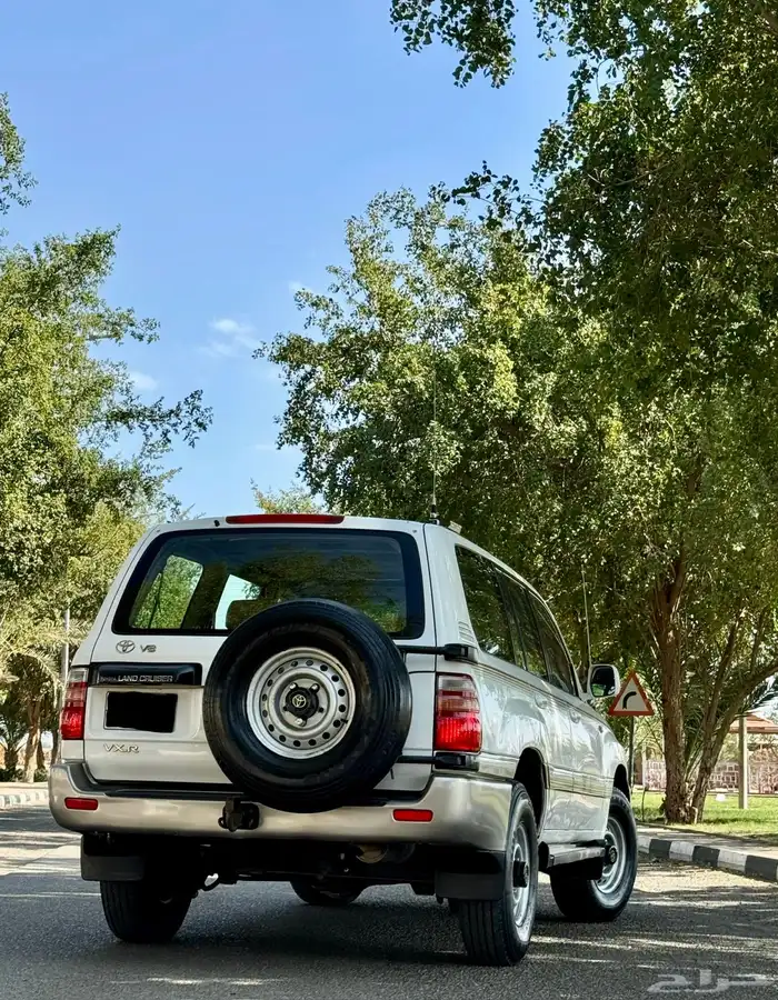 للبيع جيب vxr2002 26
