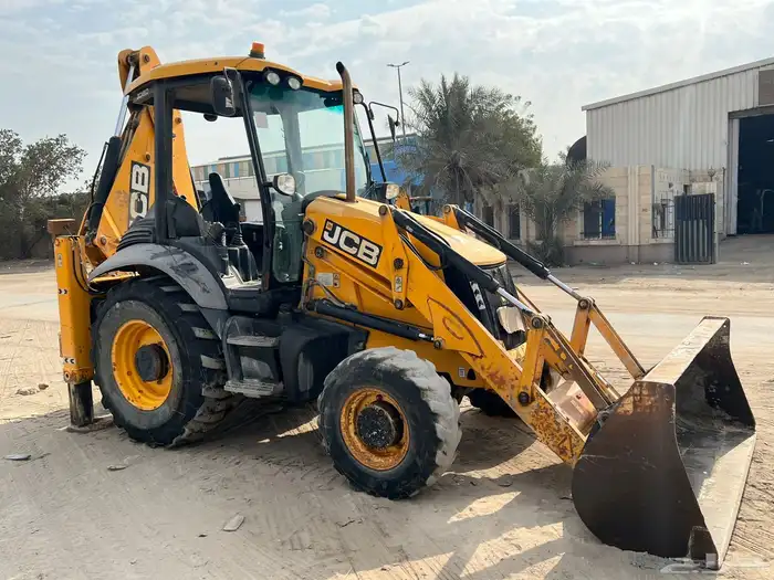 جي سي بي موديل 2015 مشروطه 4