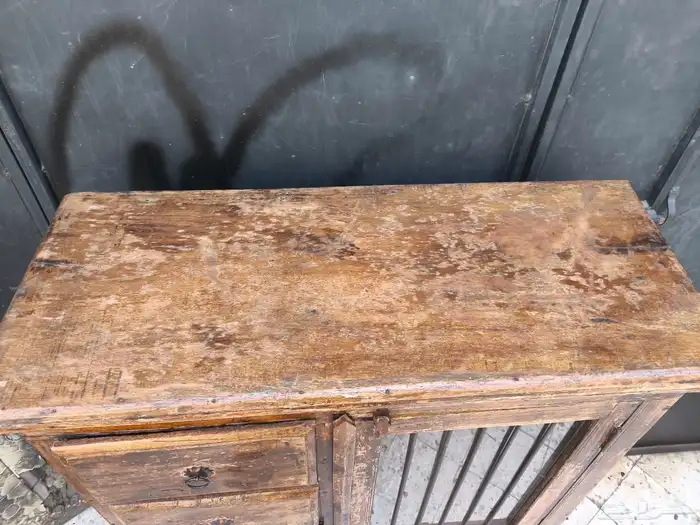 دولاب خشب متحفي مميز جدا 1