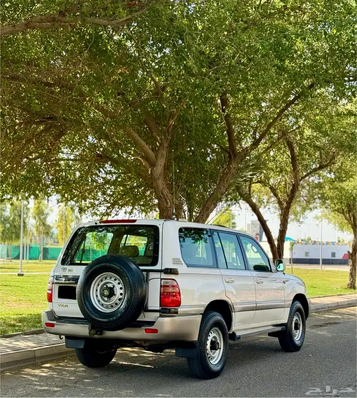 للبيع جيب vxr2002 12