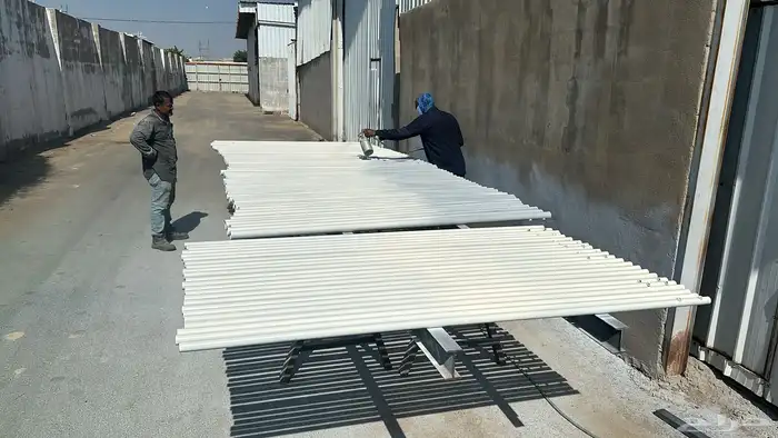 للتقبيل مستودع مع كامل تجهيزاته عدد نجاره وحداده وخلافه 1