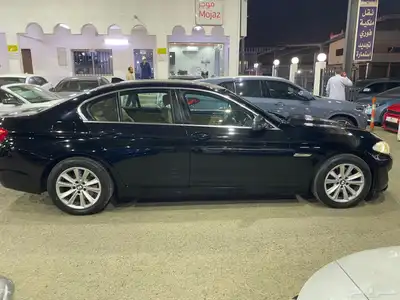 بي ام دبليو 520i 2012 11