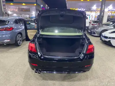 بي ام دبليو 520i 2012 8