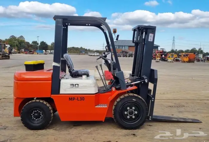 رافعة شوكية 3 طن موديل 2024 لوط4238 6