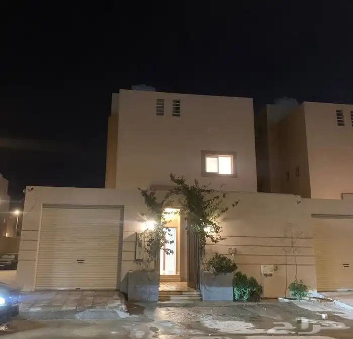 فيلا للبيع مساحة 264 شارعين حي الجنادريه 0