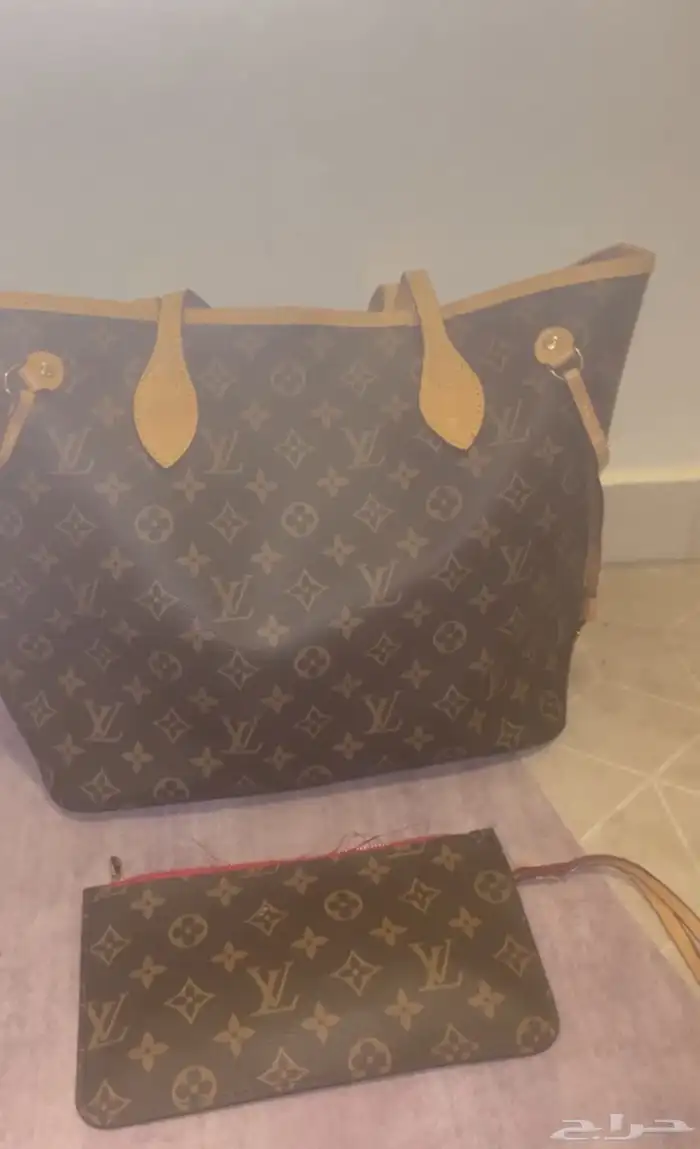 شنطة لويس فيتون ماستر 0