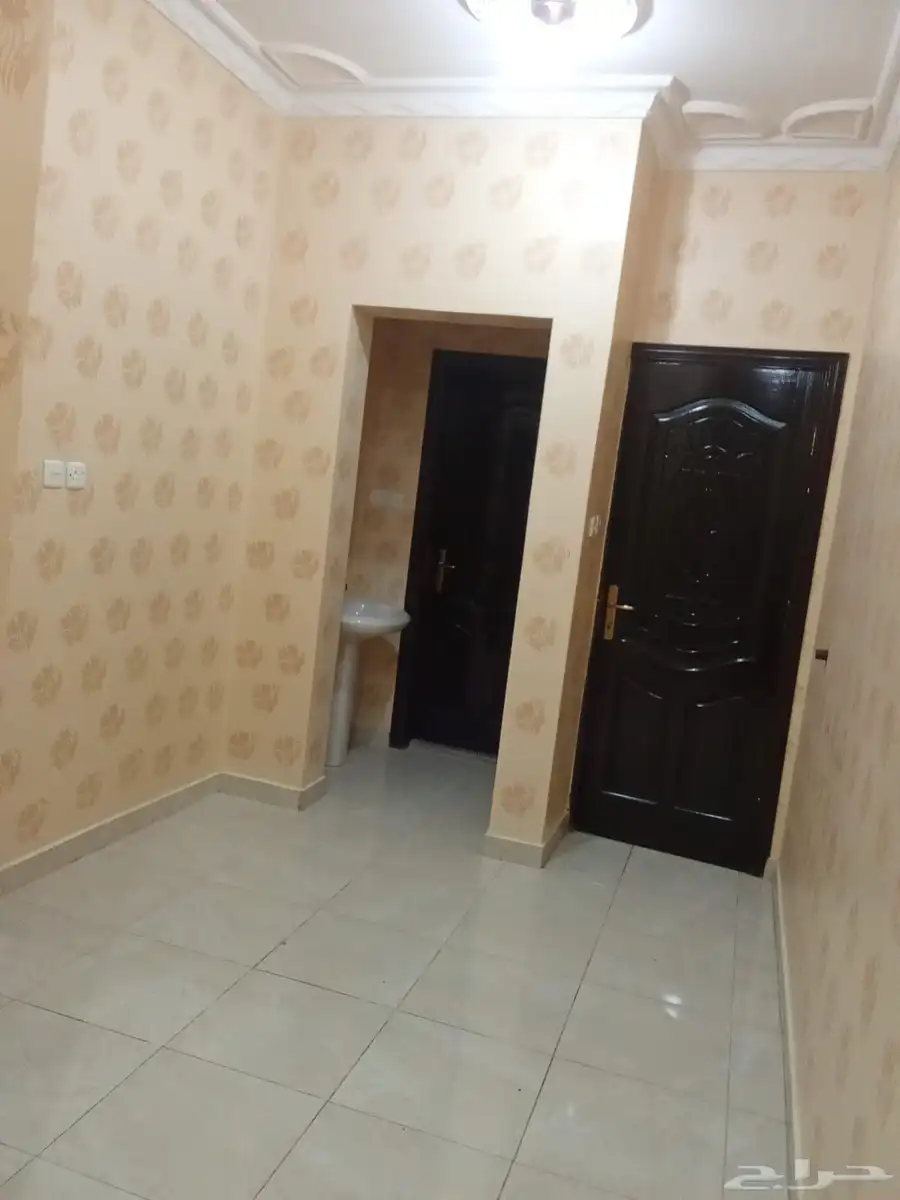 شقق عزاب للايجار 4