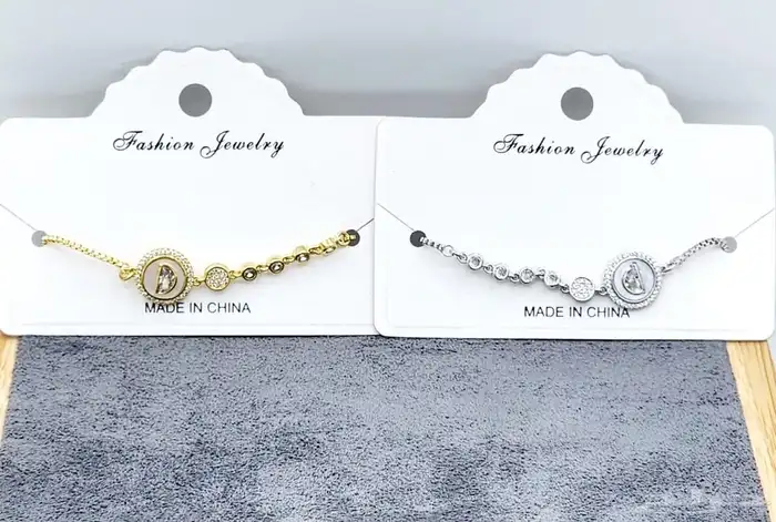 اساور وخواتم وسلاسل مميزة LV وكارتير مع الملحقات ويوجد توصيل 73