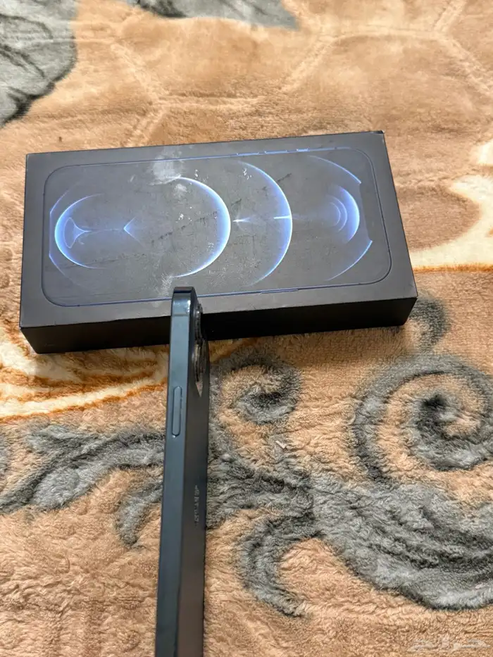 ايفون 12 برو ماكس شبه جديد 3