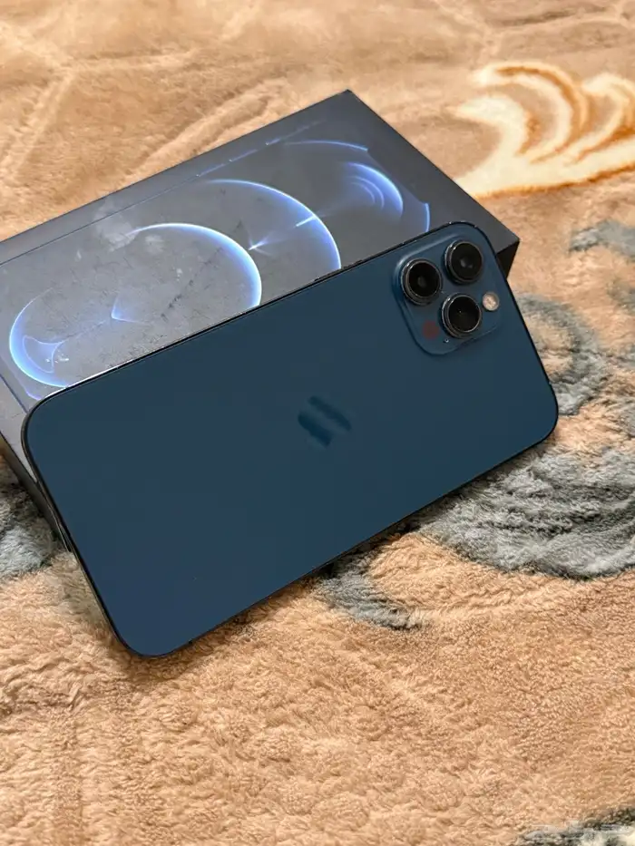 ايفون 12 برو ماكس شبه جديد 1