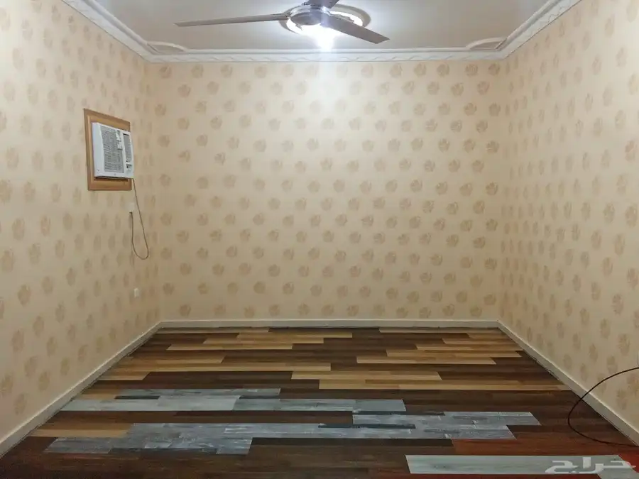 شقق عزاب للايجار 1