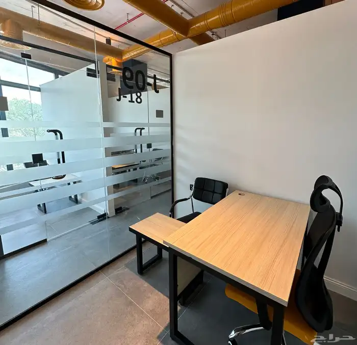 مكاتب مفروشة للإيجار 7